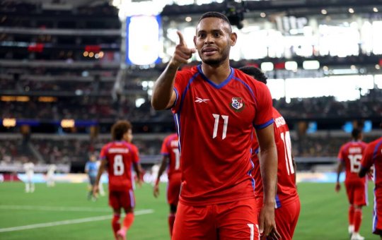 Vitória tem interesse em atacante panamenho artilheiro da Sul-Americana