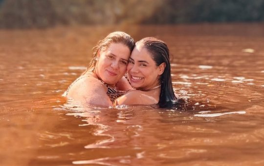 Lexa e Tati Machado viajam juntas para se reconectarem depois  da perda dos bebês