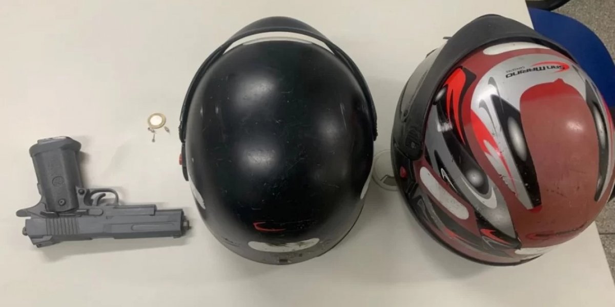 Arma falsa apreendida