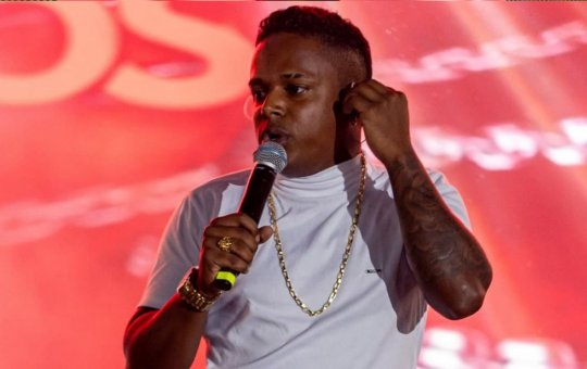 Cantor de arrocha é preso na Bahia suspeito de agredir a esposa, mas é liberado no dia seguinte