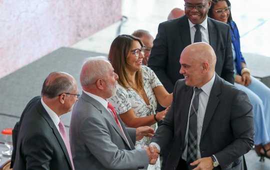 MPF é acionado após Janja e Moraes embarcarem em voo da FAB com Lewandowski