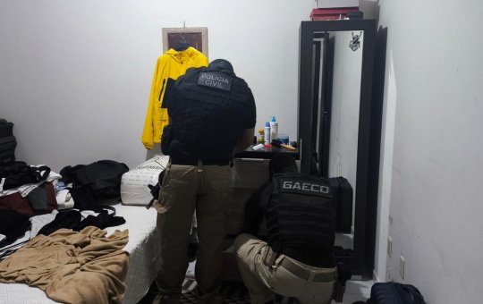 Operação mira grupo criminoso ligado à fuga em presídio e ataque a diretor em Eunápolis