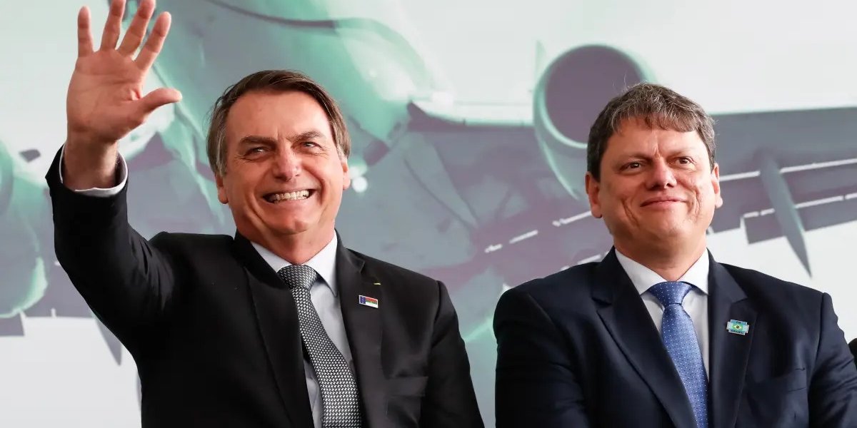 Tarcísio promete indulto a Bolsonaro caso chegue à Presidência em 2026