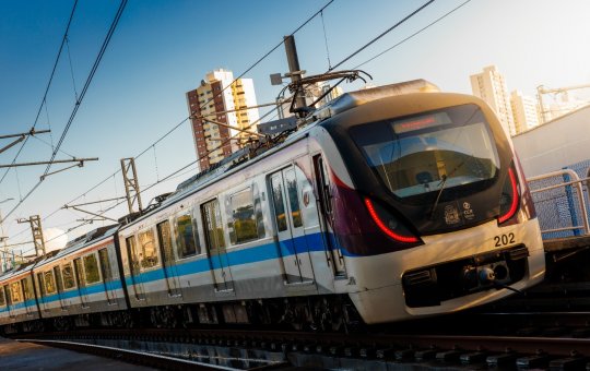 Após acidente grave, governo descarta instalação de portas de vidro nas plataformas do metrô de Salvador