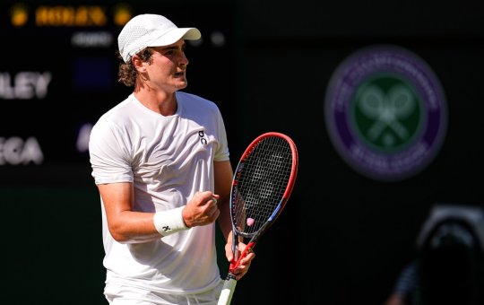 João Fonseca derrota norte-americano e quebra marca histórica em Wimbledon