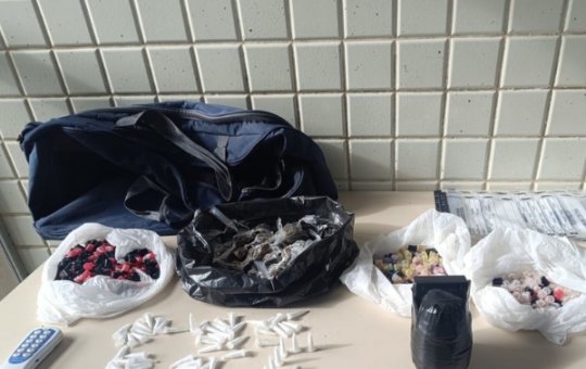 Homem é preso com explosivo artesanal e drogas em São Cristóvão