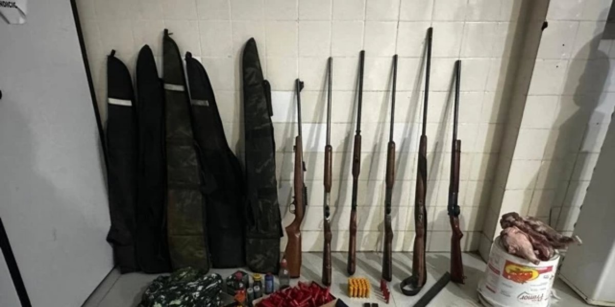 Objetos encontrados com o caçador