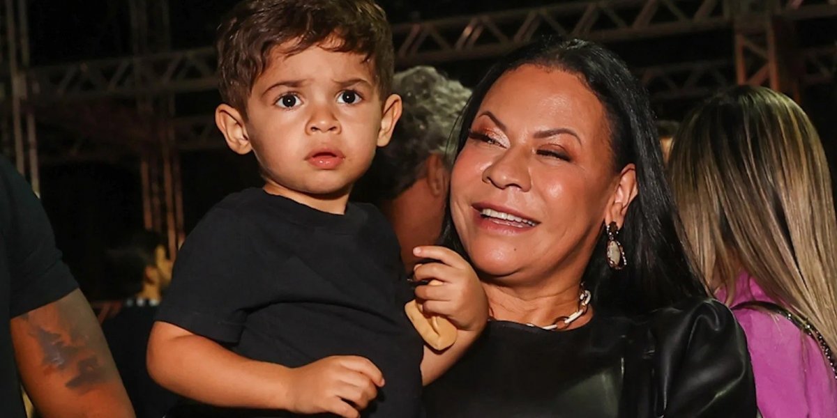 Mãe de Marília Mendonça se reencontra com o neto após perder guarda judicial