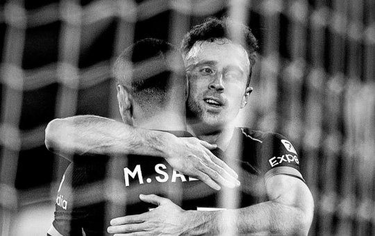 Ídolo do Liverpool e colega de equipe, Salah se despede de Diogo Jota