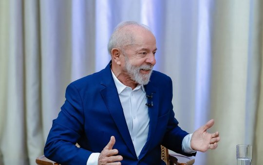 Durante agenda presidencial, Lula confirma candidatura à reeleição em 2026