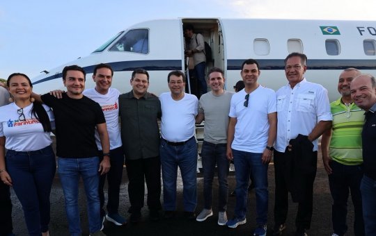 Presidente do STF, líderes do Congresso e ministro do Turismo usam aviões da FAB para participar do Festival de Parintins no AM