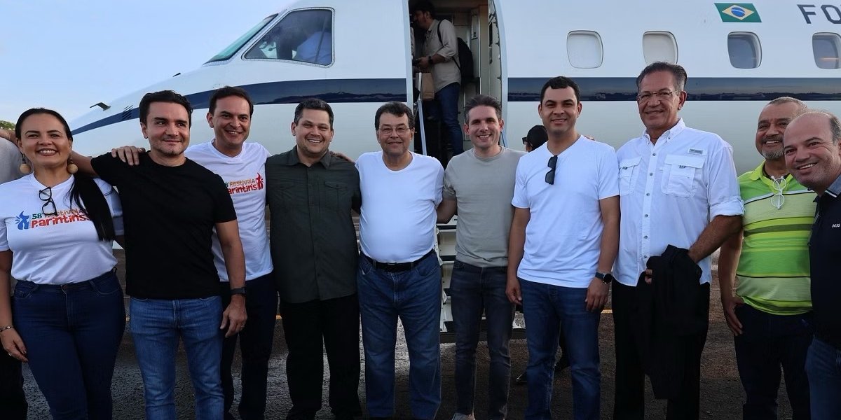 Presidente do STF, líderes do Congresso e ministro do Turismo usam aviões da FAB para participar do Festival de Parintins no AM