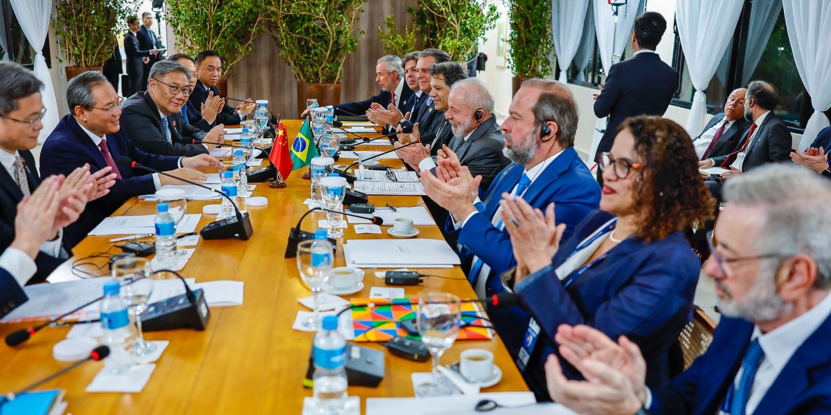 Lula recepciona líderes do BRICS para cúpula no Rio de Janeiro