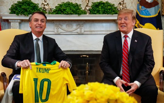 'Trump é um grande chefe de estado', diz Bolsonaro, após presidente dos Estados Unidos sair em sua defesa