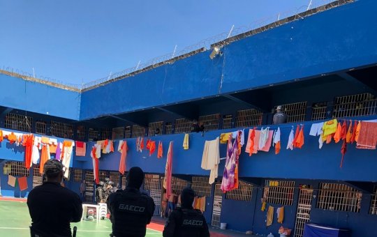 Presídio de segurança máxima no interior da Bahia registra fuga de quatro detentos