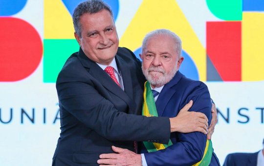 Rui Costa ironiza cenário político de 2026: “Lula enfrentará 50 tons de Bolsonaro”