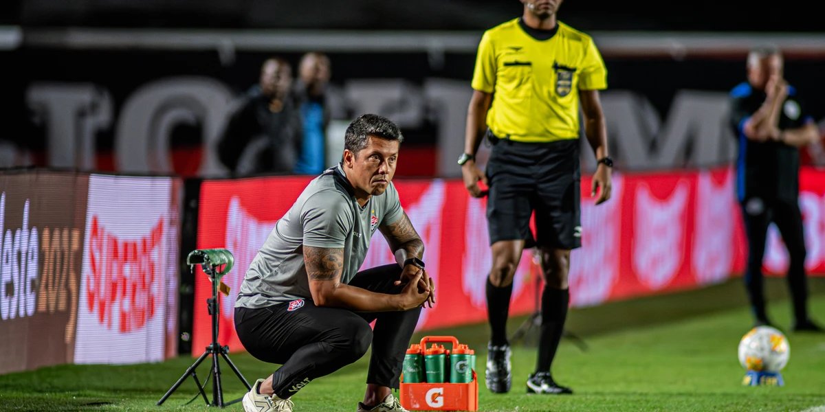 Técnico Thiago Carpini