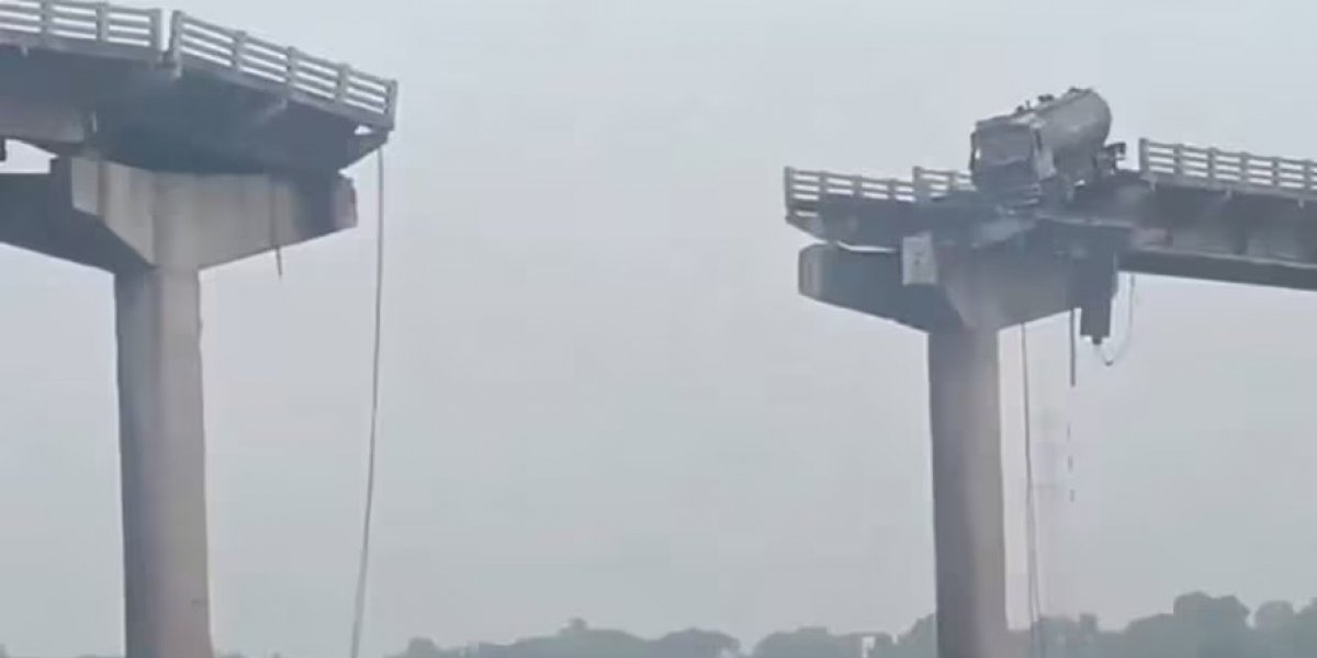 Foto do momento do desabamento