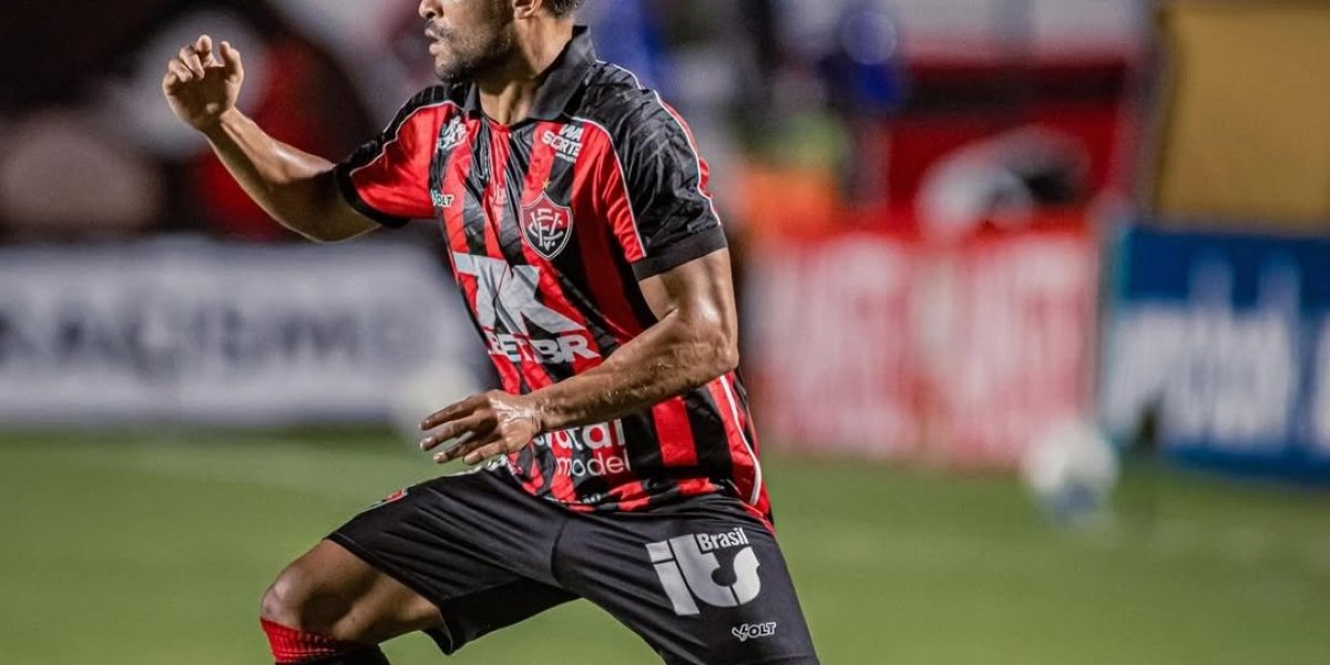 Ronald Lopes atuando pelo Vitória