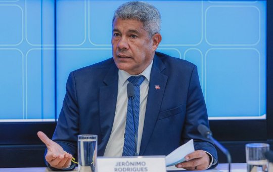 Jerônimo condena tarifa de Trump: “O Brasil não é quintal de ninguém”