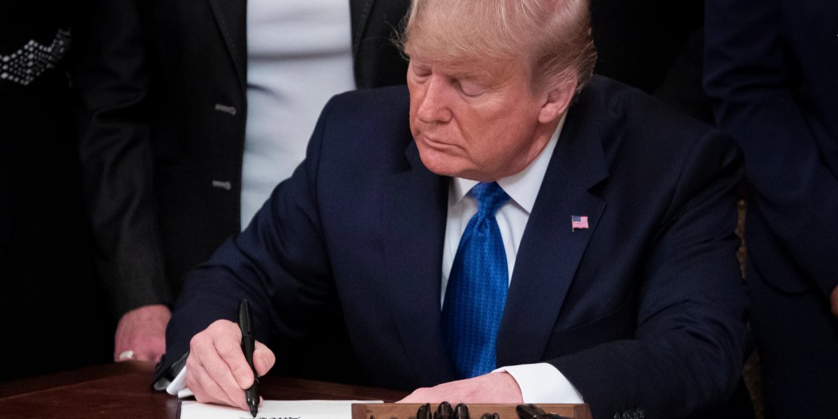 EUA impõem tarifa de 50% ao Brasil e país lidera ranking de nações mais taxadas por Trump