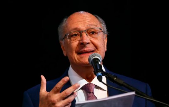 Geraldo Alckmin contesta Trump e diz que ele está equivocado sobre Bolsonaro