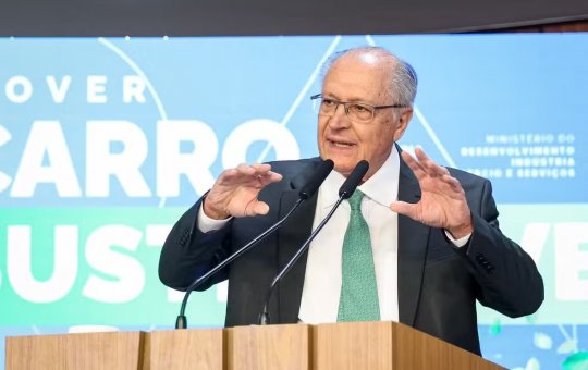 "Antes era um atentado contra a democracia, agora é um atentado à economia", diz Alckmin