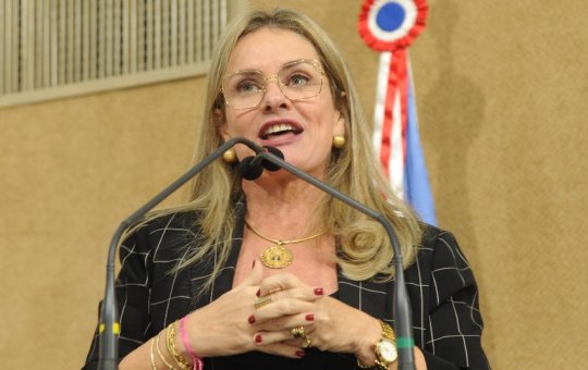 Alba reage a tarifa de Trump e defende soberania: “A Bahia não tolera tal violência”