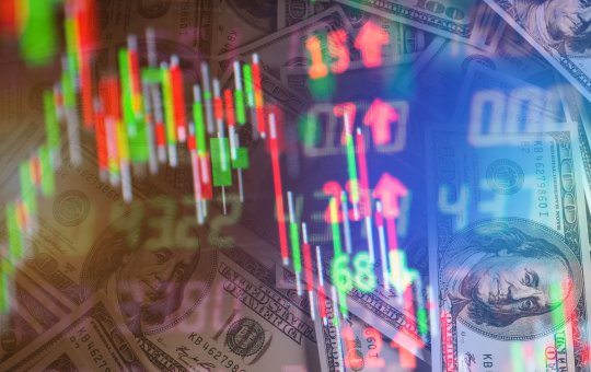 Em semana de tarifaço, dólar chega a R$ 5,54 e Ibovespa cai no Brasil