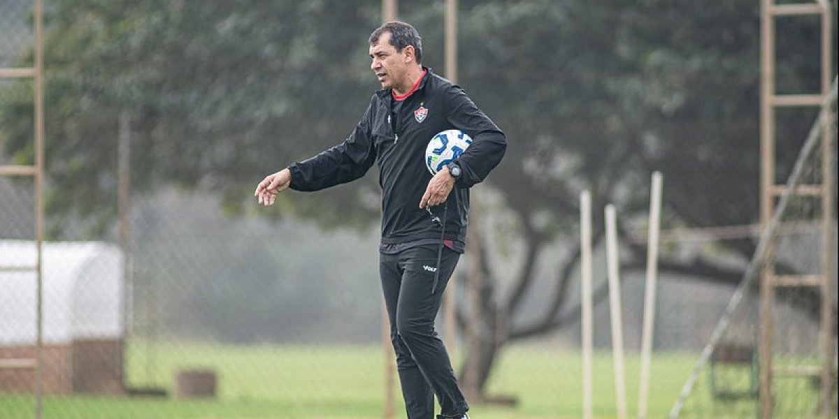 Fábio Carille em treinamento