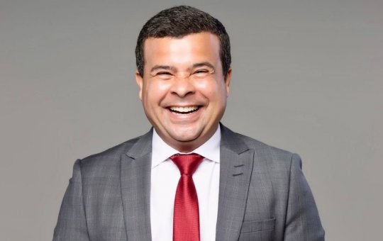 Celsinho Cotrim se pronuncia sobre polêmica envolvendo Jessica Senra: 'Respeito as mulheres'