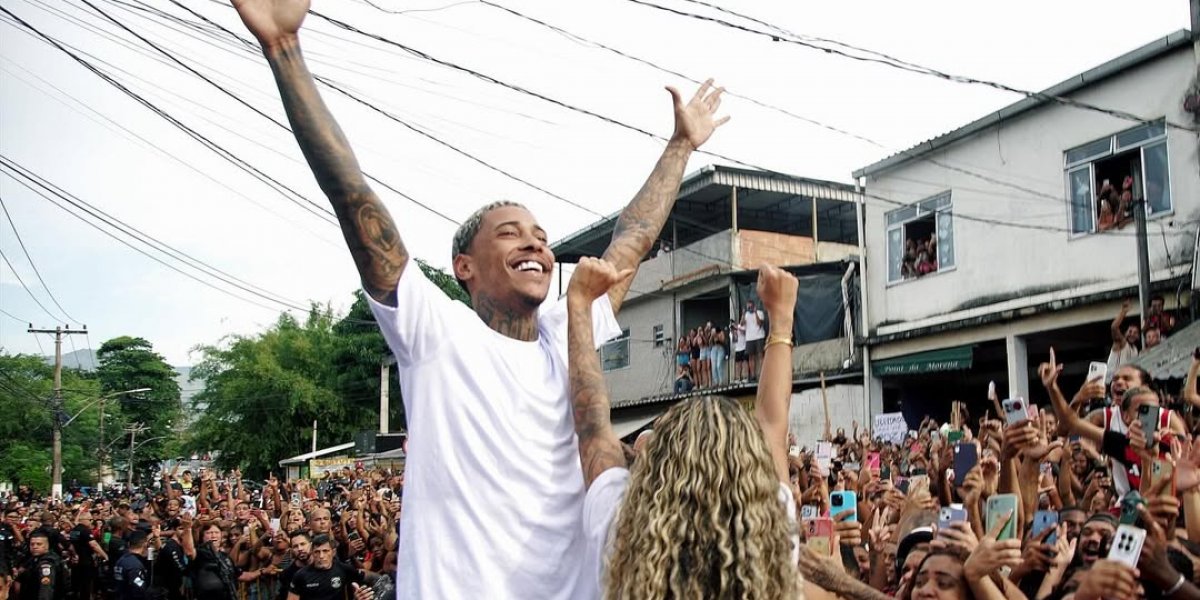 MC Poze no dia da sua soltura