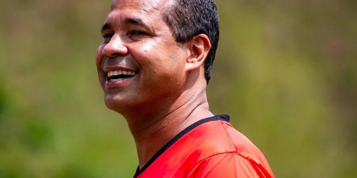 Rodrigo Chagas, no comando do Esporte Clube Vitória em 2021