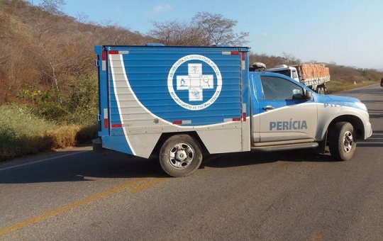 Carro do IML 