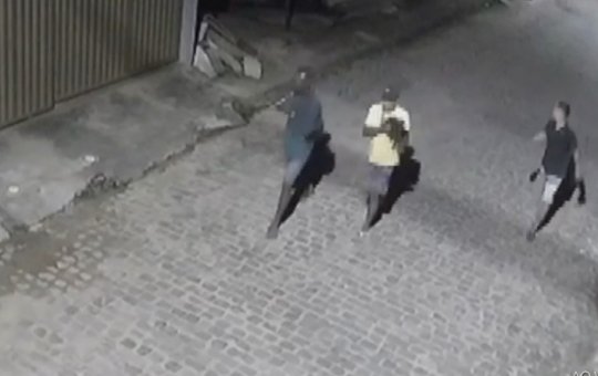 Troca de tiros entre policiais e suspeitos assusta moradores em Camamu