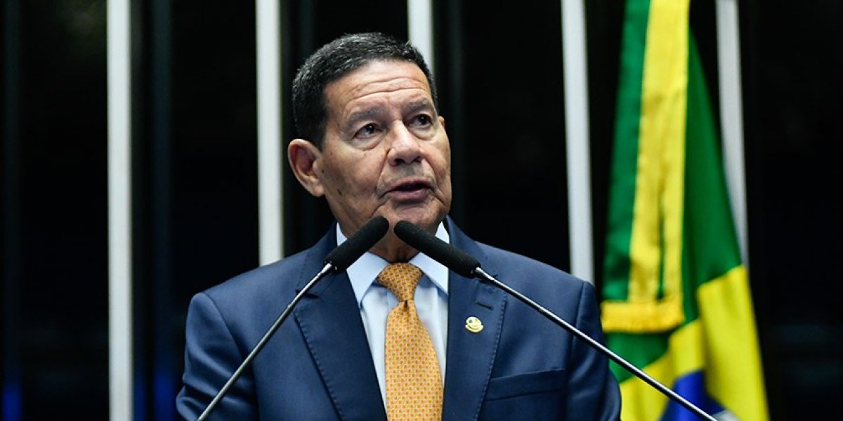 Hamilton Mourão em pronunciamento