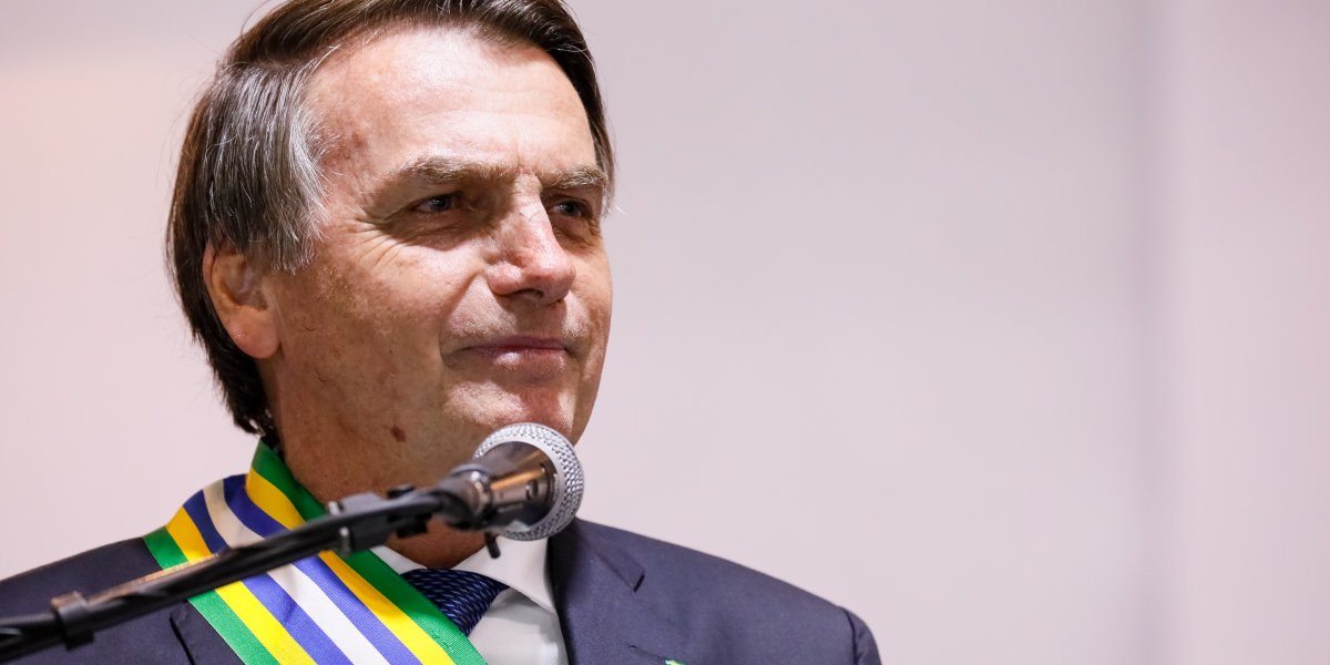 Jair Bolsonaro sorrindo