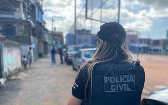 Homem é preso por agredir e manter ex-companheira em cárcere privado em Feira de Santana
