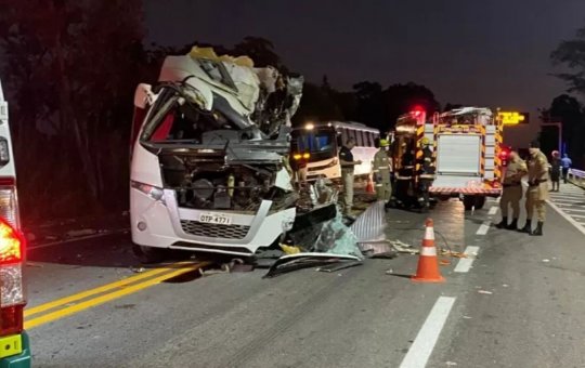 Cinco morrem em grave acidente com comboio de estudantes na BR-153 em Goiás