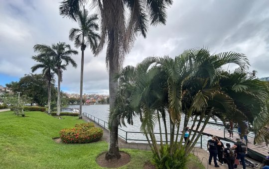 Corpo é encontrado boiando no Dique do Tororó na manhã desta quarta-feira (16)