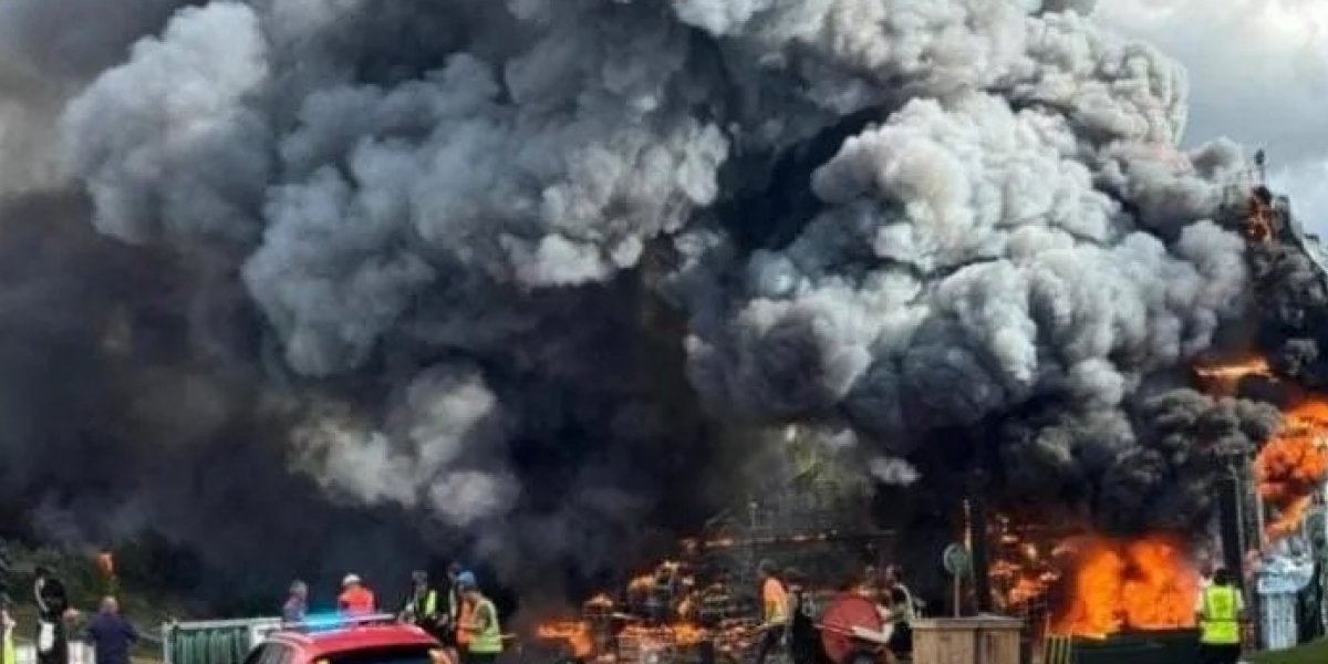 Grande incêndio atinge festival na Europa