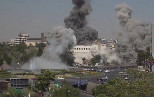 Israel bombardeia a capital da Síria e deixa três mortos