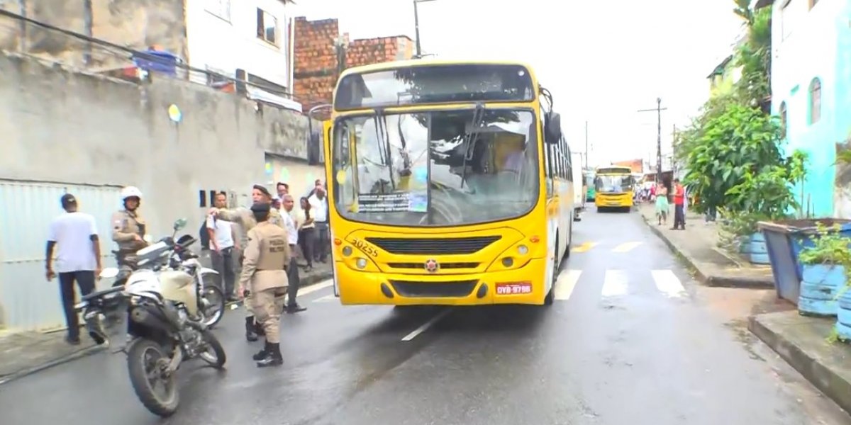 Ônibus na Ladeira de Cacau em São Caetano
