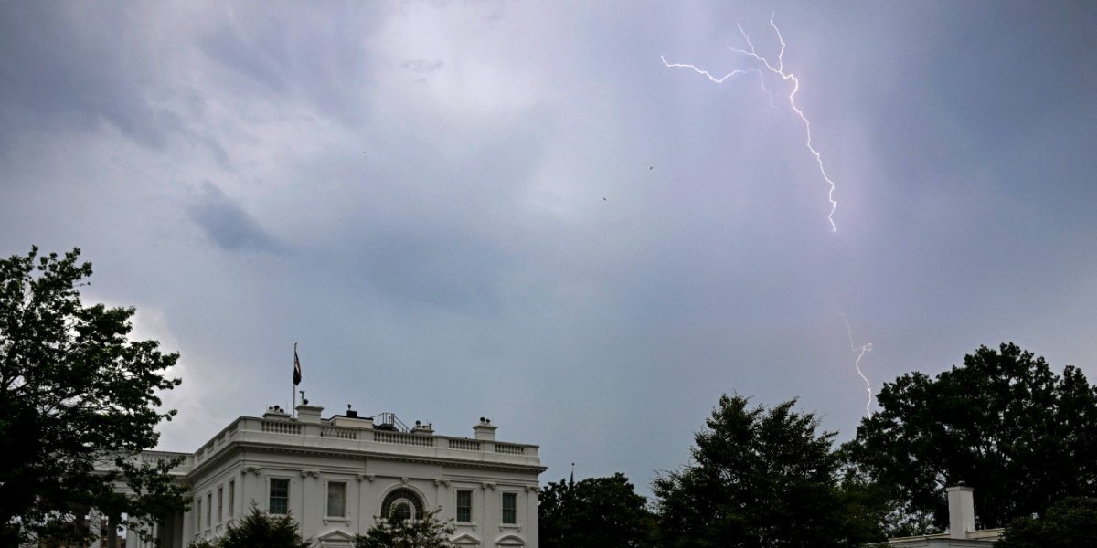Fundação Cacique Cobra Coral suspende ações nos EUA e volta aos holofotes após caos climático
