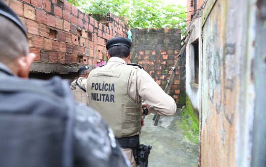 Tiroteio assusta moradores e ônibus param de circular no Engenho Velho da Federação