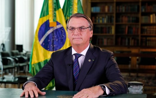 Jair Bolsonaro é alvo de mandado de buscas da Polícia Federal
