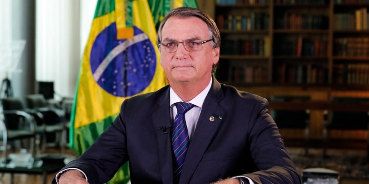 Jair Bolsonaro é alvo de mandado de buscas da Polícia Federal