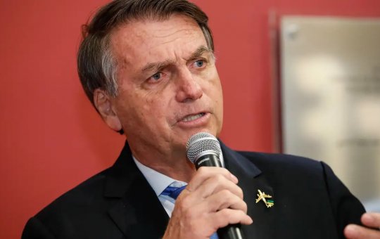 Defesa de Bolsonaro diz que medidas cautelares foram recebidas com 'indignação'
