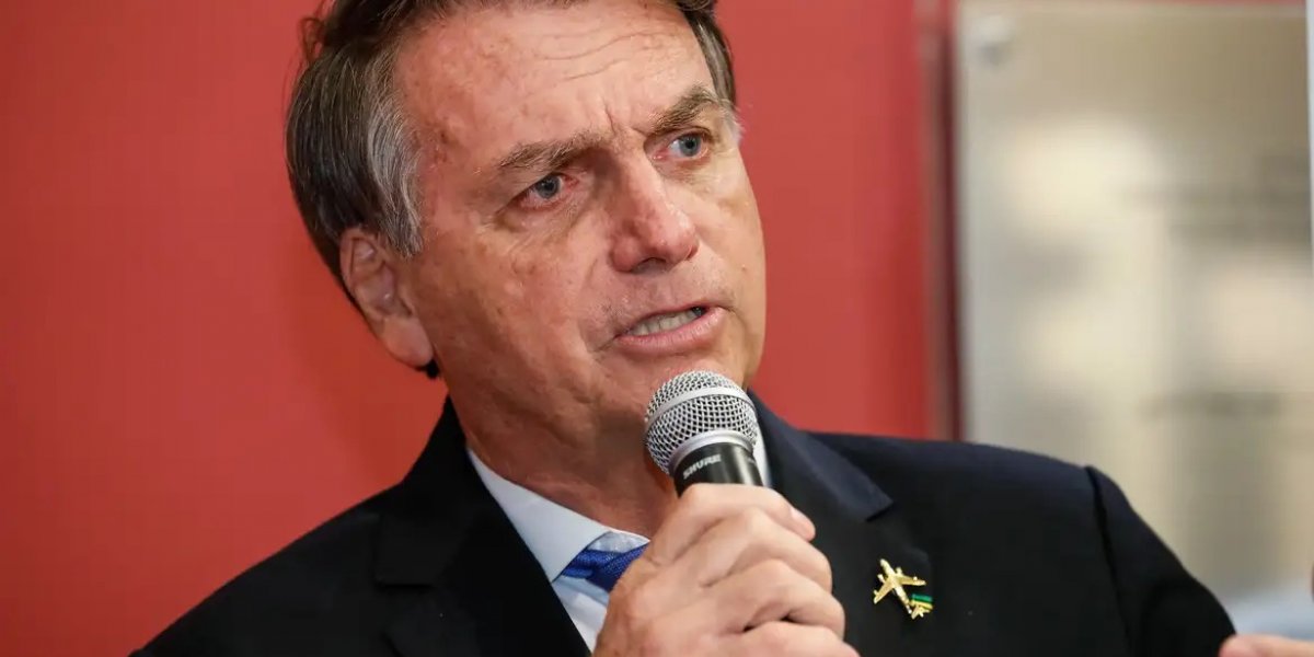 Defesa de Bolsonaro diz que medidas cautelares foram recebidas com 'indignação'