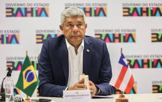 “Ninguém está acima da lei”, diz Jerônimo Rodrigues sobre medidas contra Bolsonaro